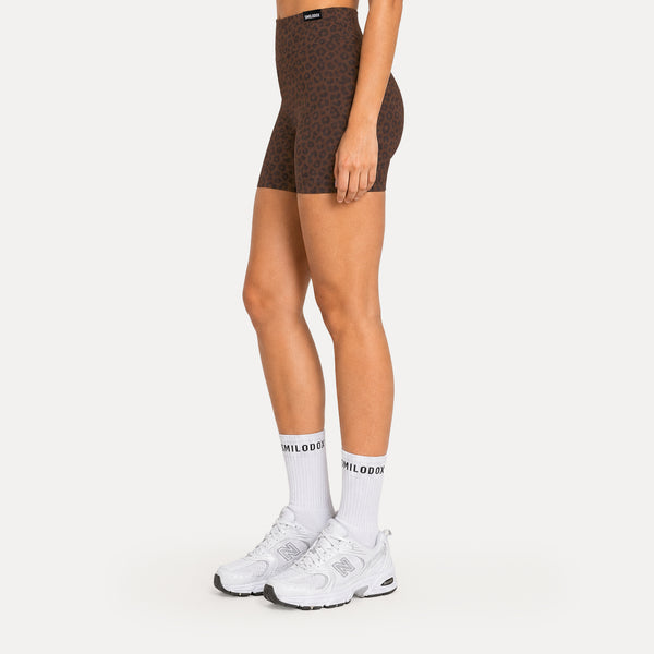 LEO Shorts Velvara